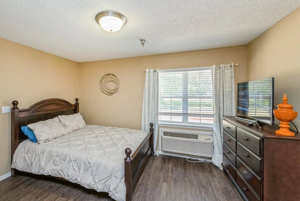 8_Bedroom-Jun-19-2023-08-07-20-7368-AM
